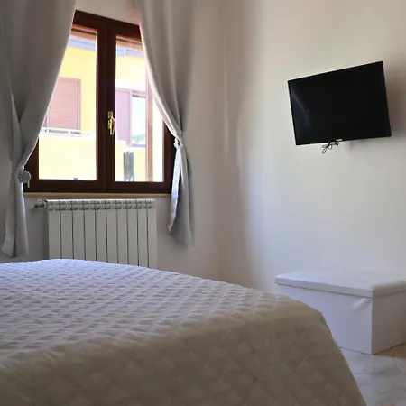 Mariste Паргелия