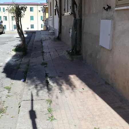 アパート Mariste